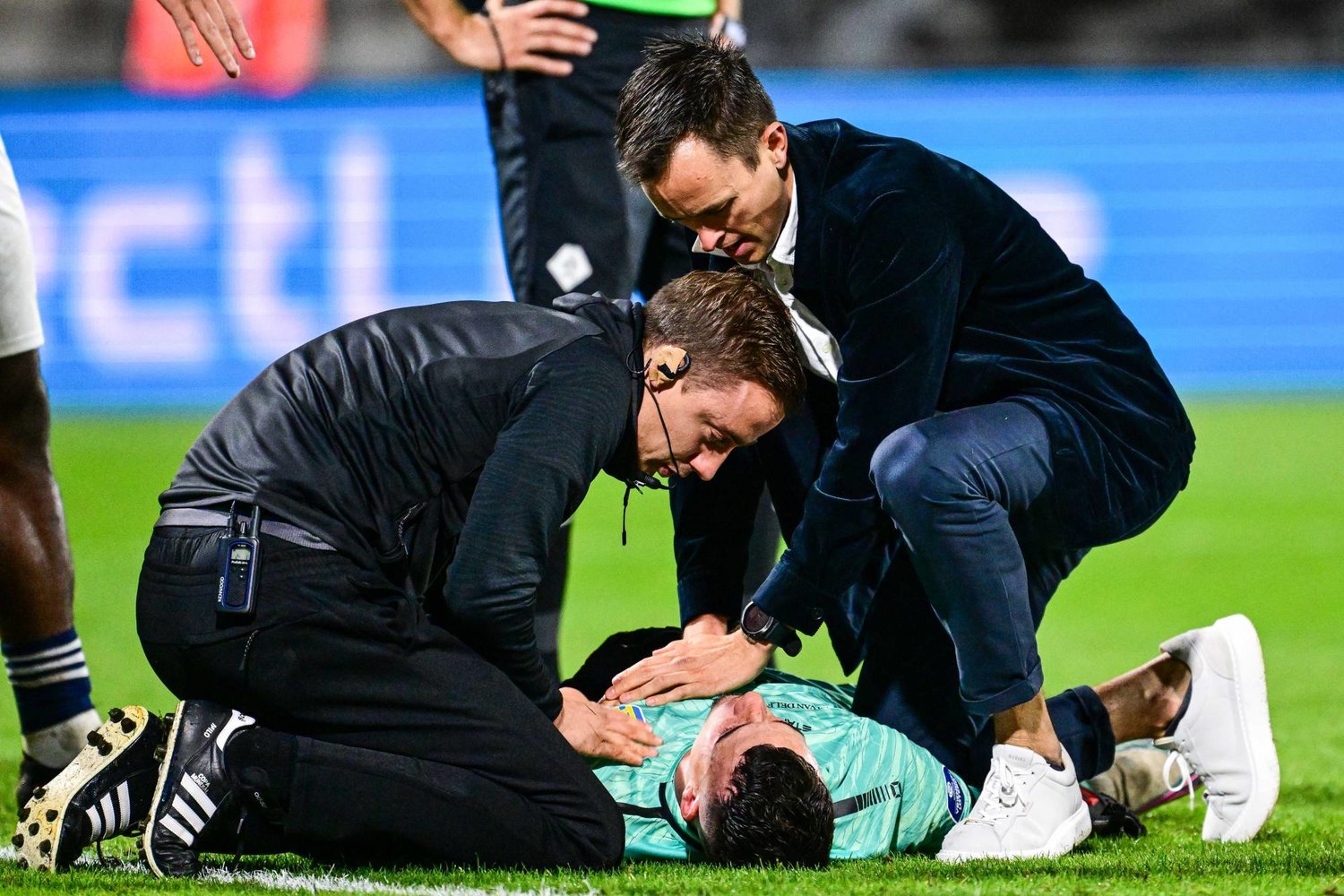 Ajax Waalwijk game was abandoned after the goalkeeper was knocked unconscious