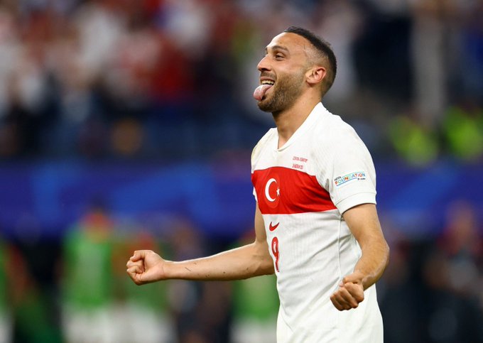 تركيا تحسم التأهل بفوز قاتل على التشيك