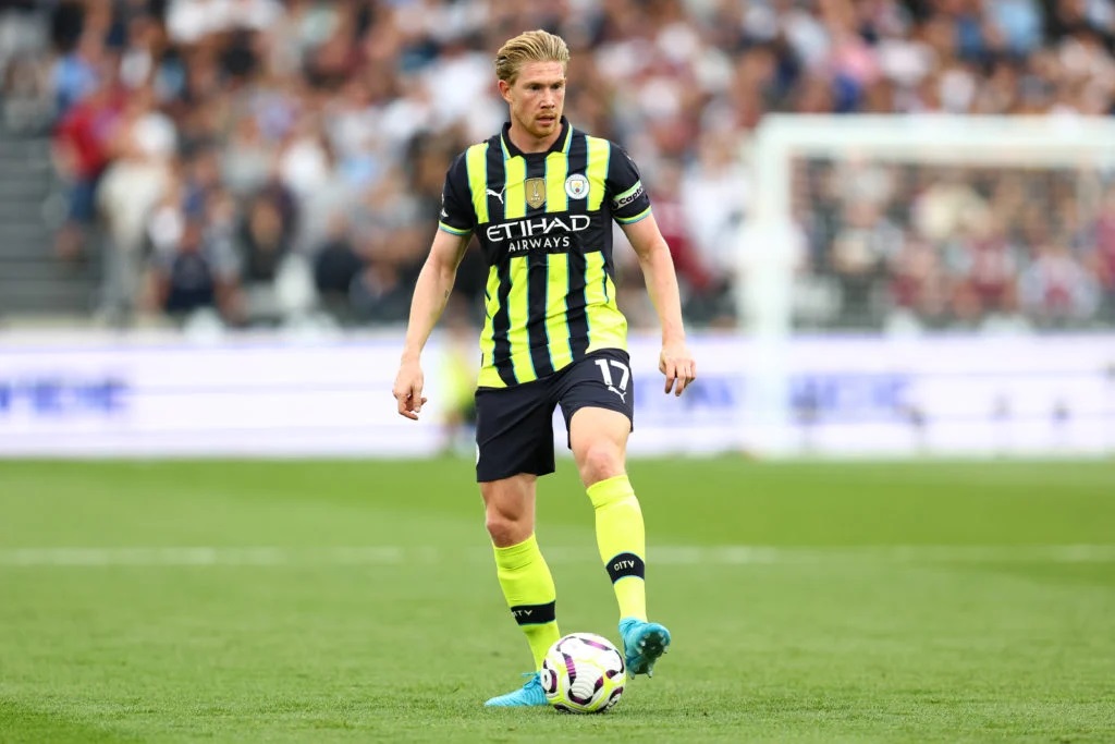 De Bruyne comments on City departure rumours