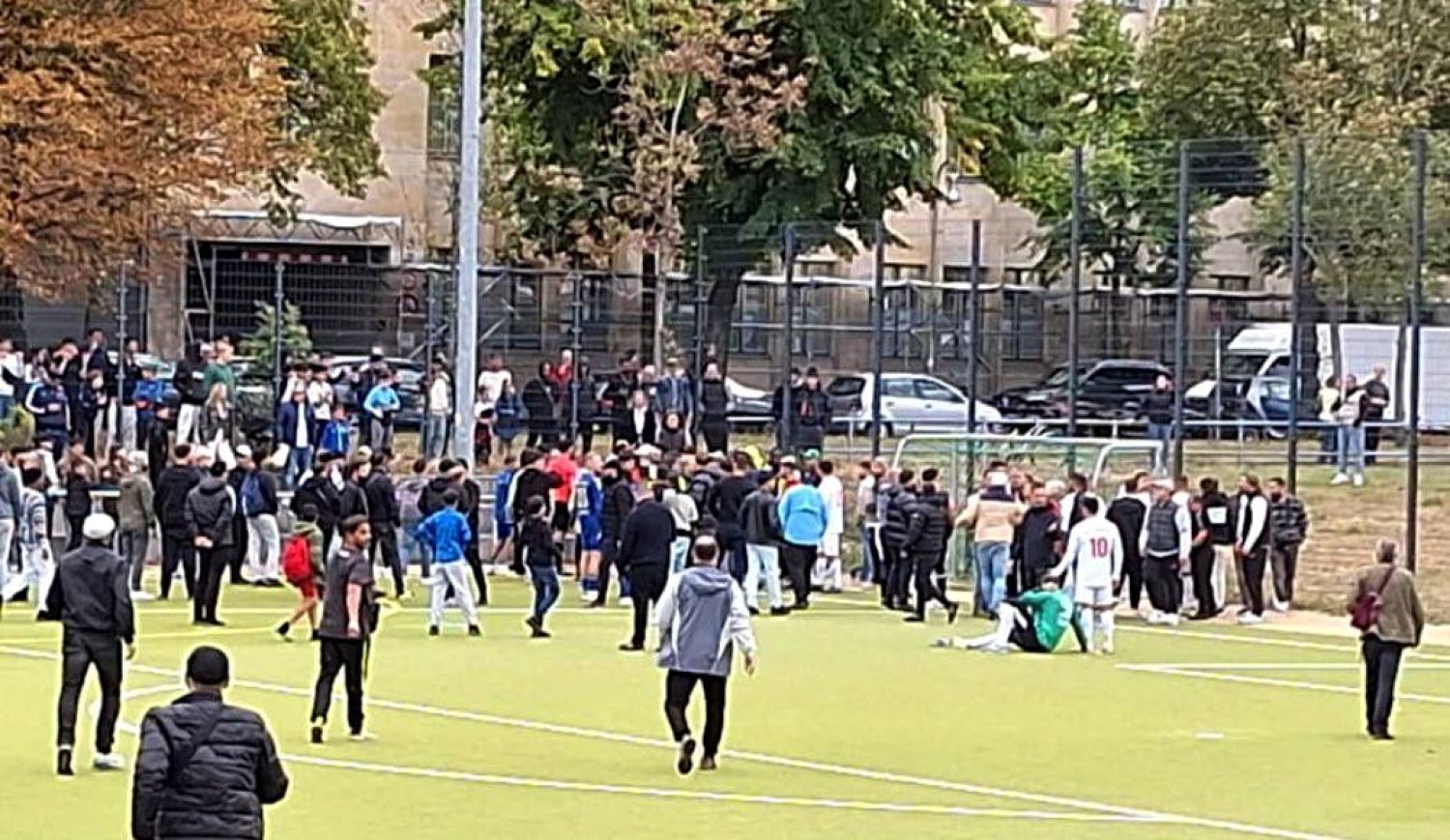 Match cancelled in Berlin due to crowd trouble