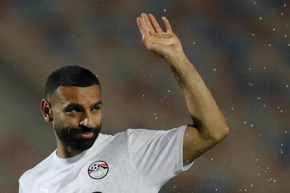 محمد صلاح يوجه رسالة لفتحي بعد اعتزاله