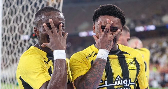 اتحاد جدة يكتسح الخليج في دوري روشن