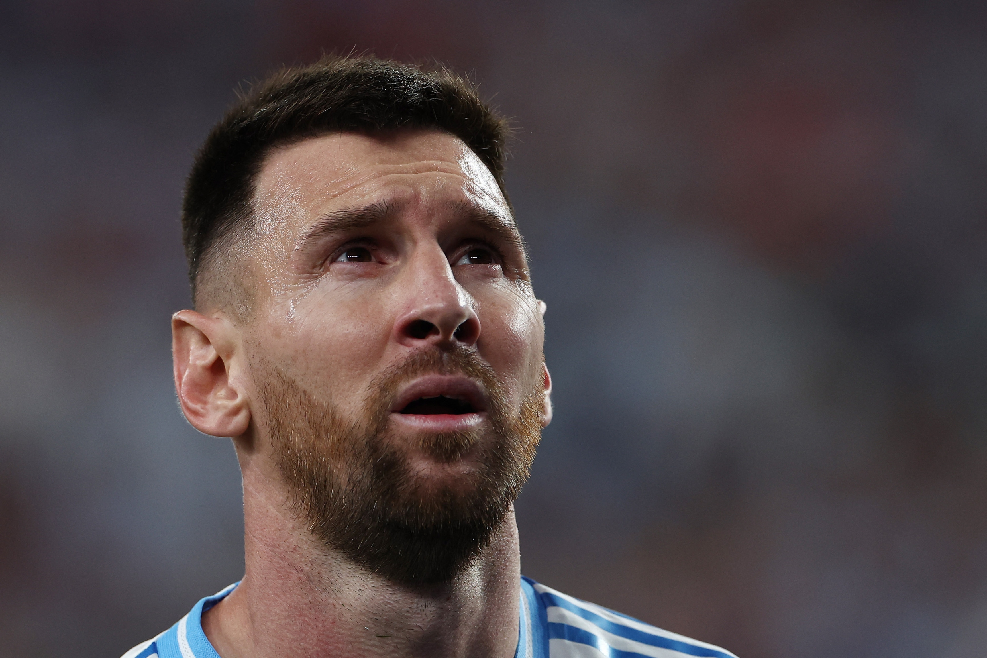 Paraguay bans Messi shirts against Argentina!