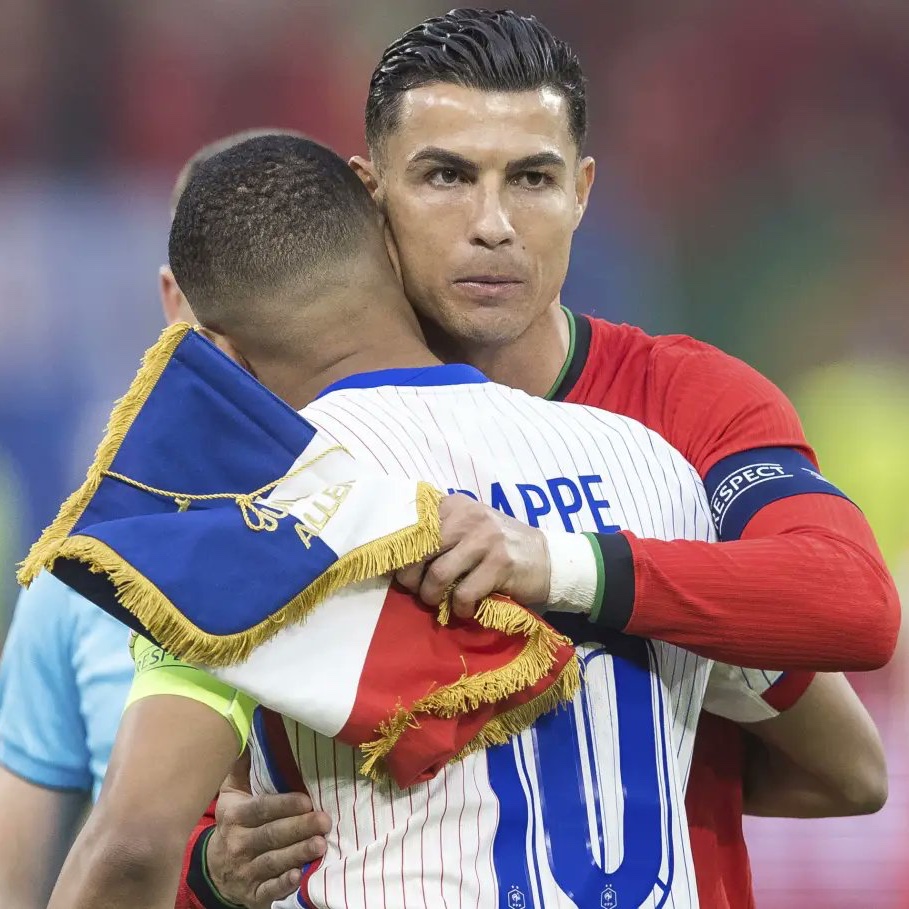 Mbappe receives golden advice from Ronaldo