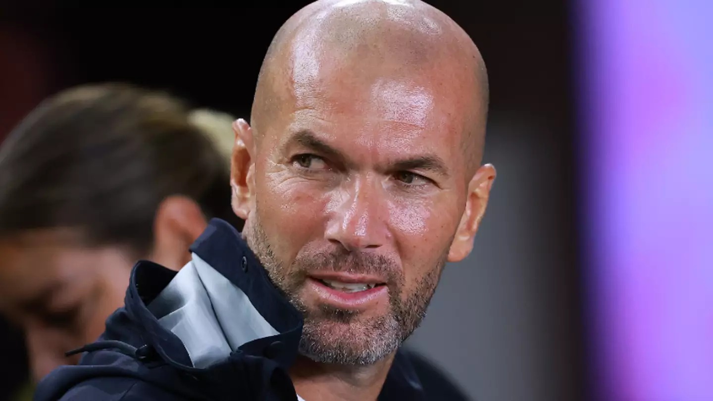 Zidane starts working with the French Federation