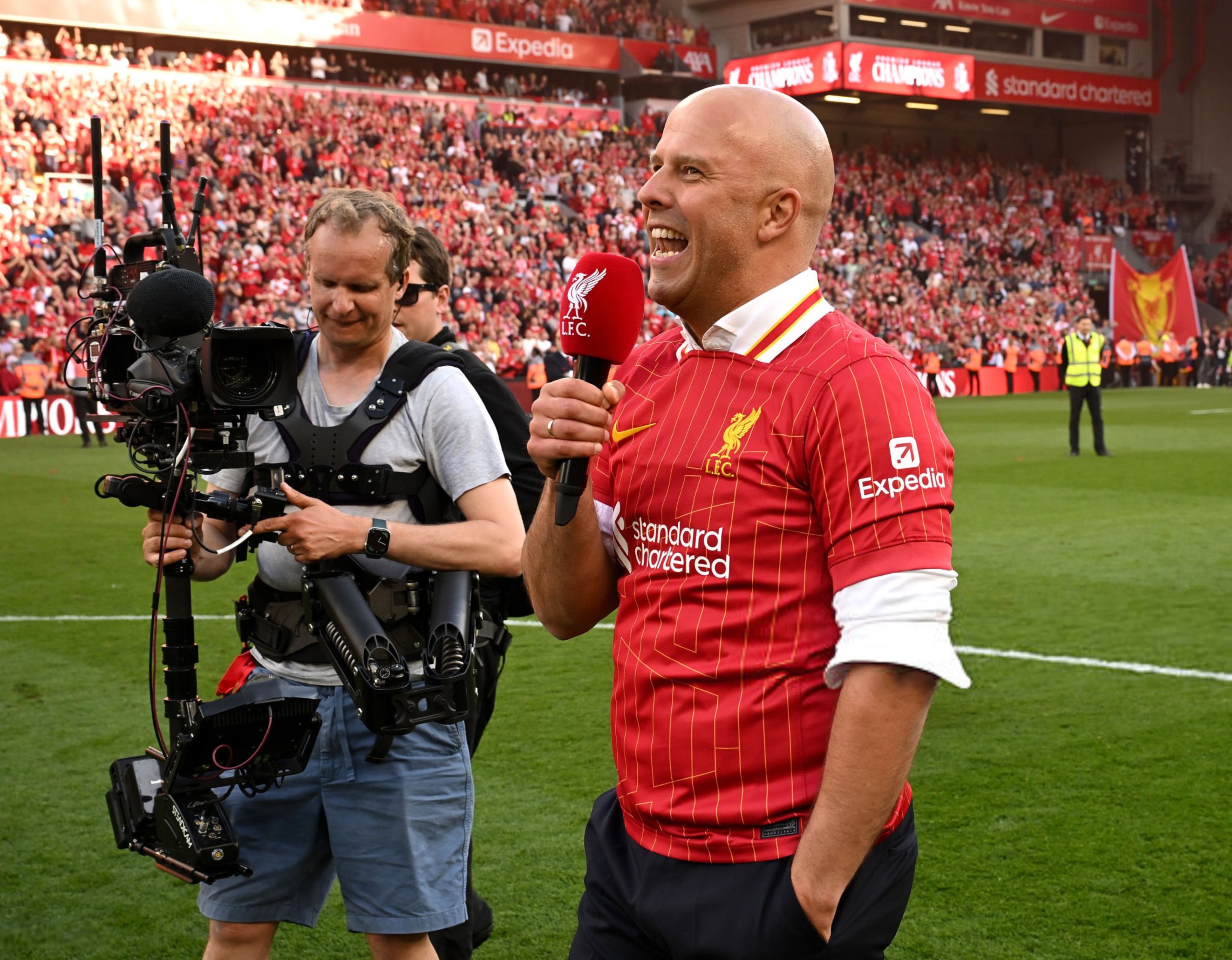 Slot joins the golden list of Premier League champions