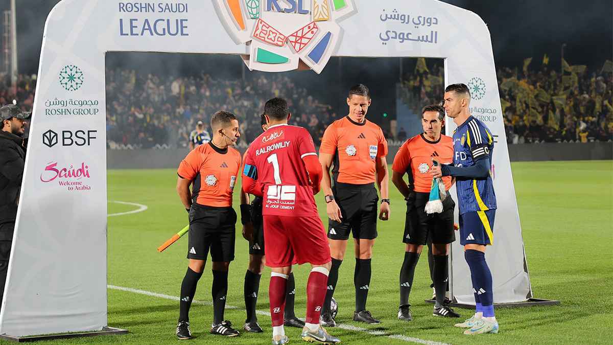 النصر يصعّد قضية الرويلي للتحكيم الرياضي