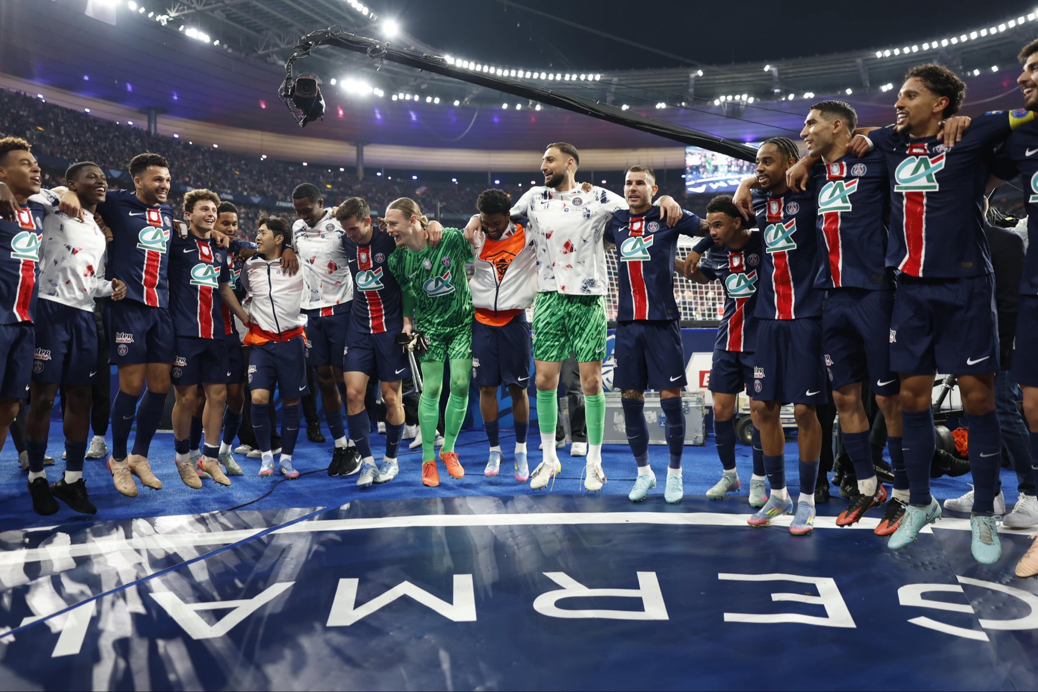 بثلاثية ريمس.. باريس بطلًا لكأس فرنسا