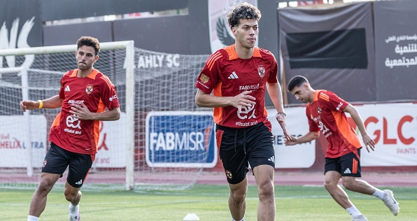 الأهلي يستعد للإعلان عن رحيل لاعبين جدد 