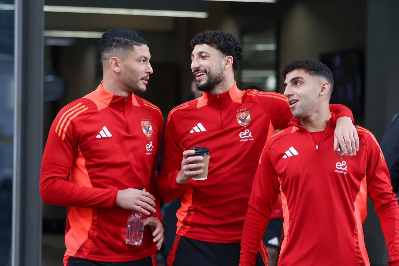 الأهلي يترقب وصول وسام أبوعلي