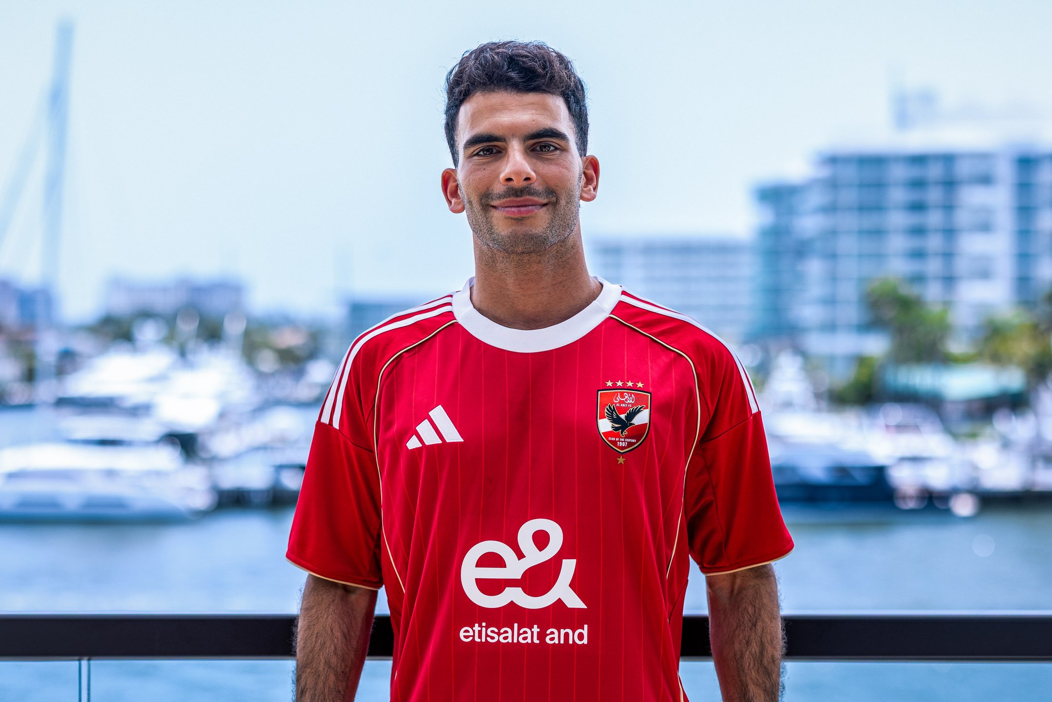 الأهلي يستعين بطبيب نفسي بسبب زيزو