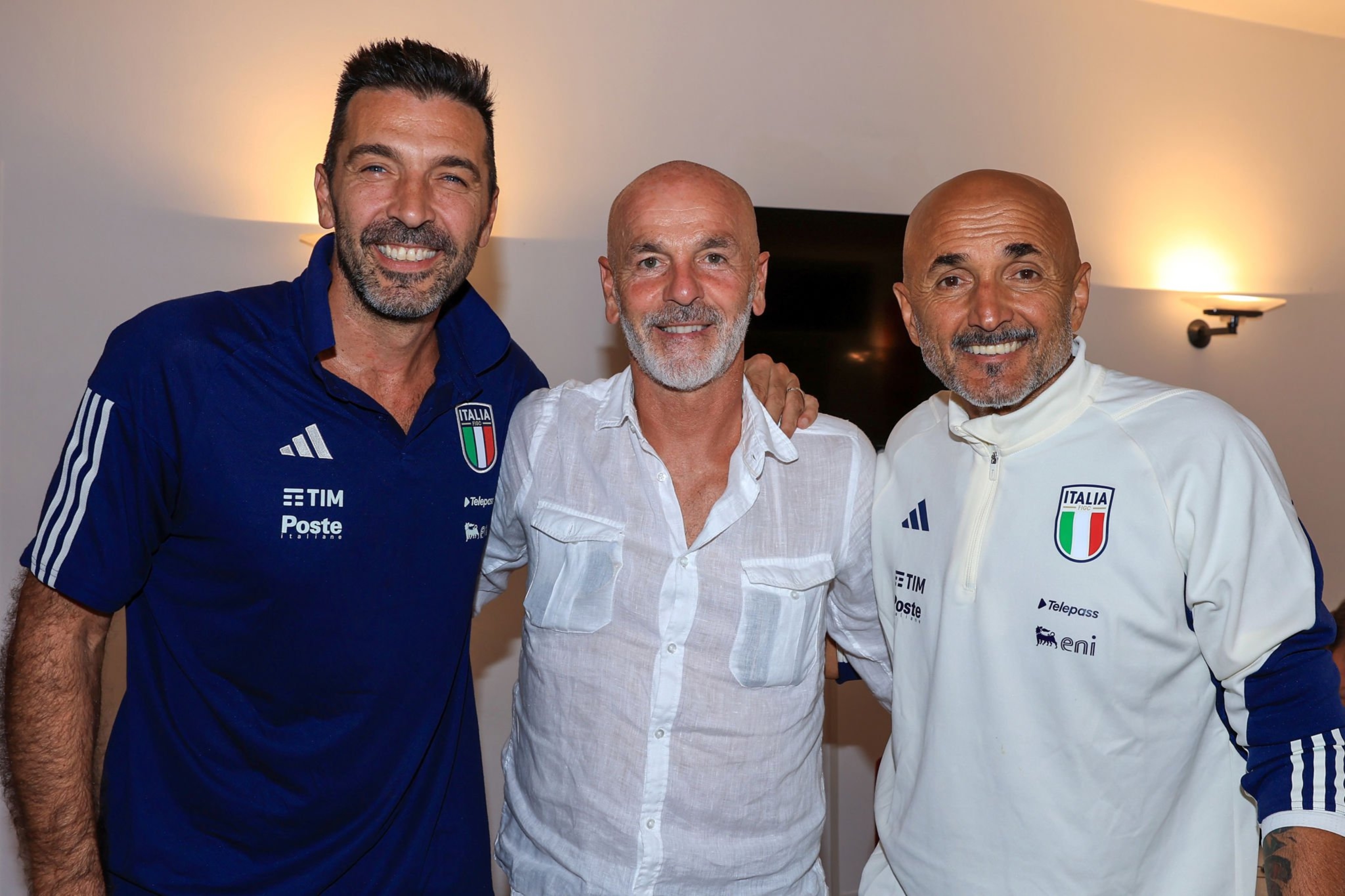 Buffon announces Italy's new coach