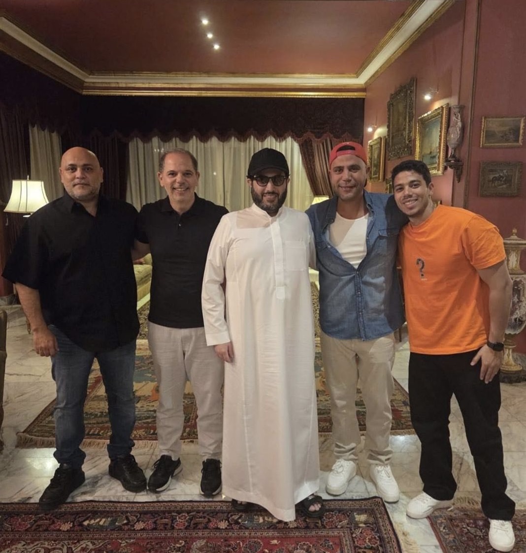 آل الشيخ: عادل إمام يتابع الأهلي في المونديال