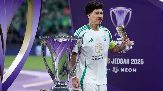 فيرمينو على أعتاب السد القطري