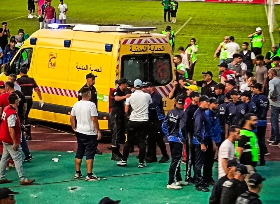 One fan dies and 11 are injured: a tragic night in Algeria