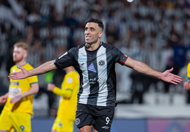 حمدالله يهنئ آسفي على كأس المغرب