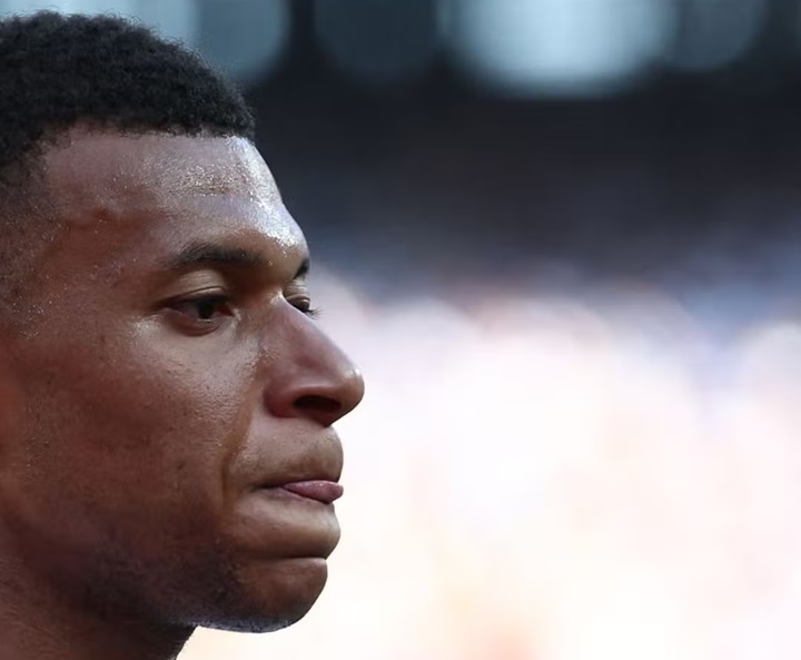 Mbappe withdraws his complaint against Saint-Germain