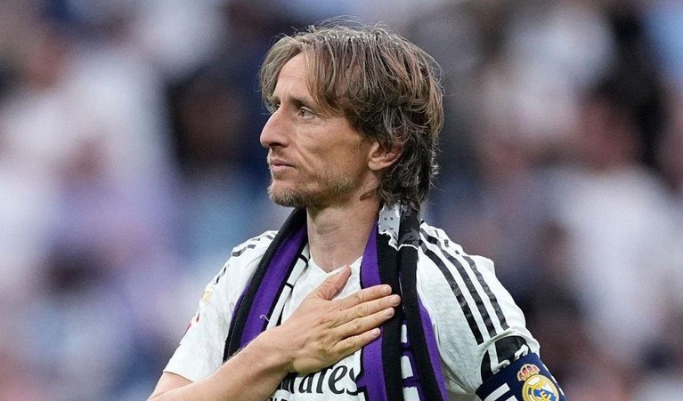 كم يتقاضى مودريتش في ميلان؟
