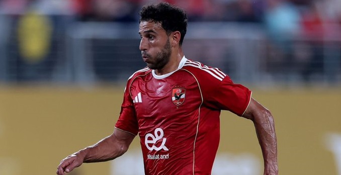 هل يمنع الأهلي انتقال فتحي لبيراميدز؟