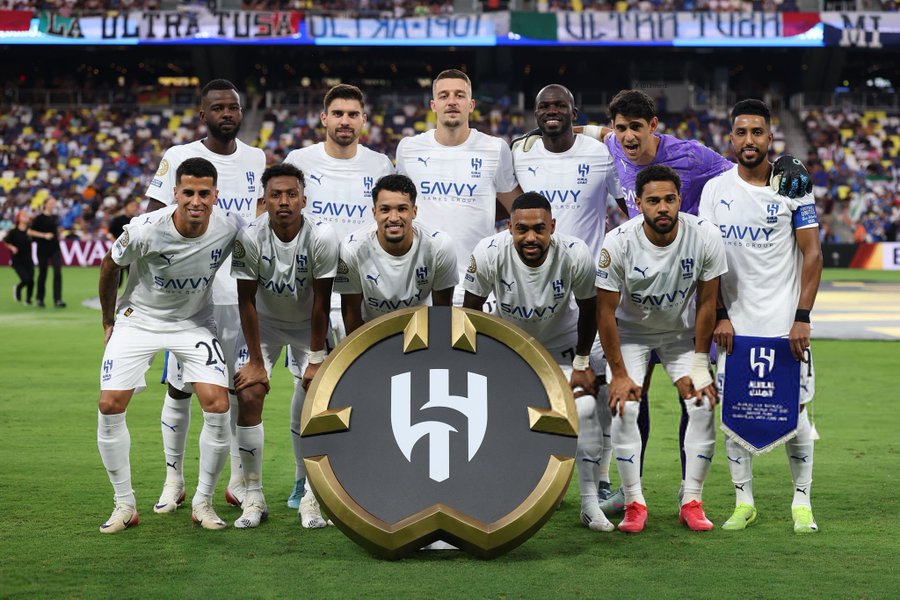 الهلال يتمسك بالغياب عن السوبر 