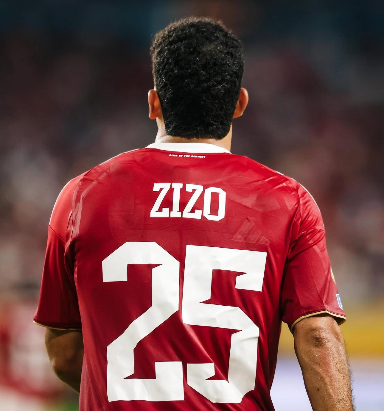 أزمة عقود لاعبي مصر.. الوزير يرد!