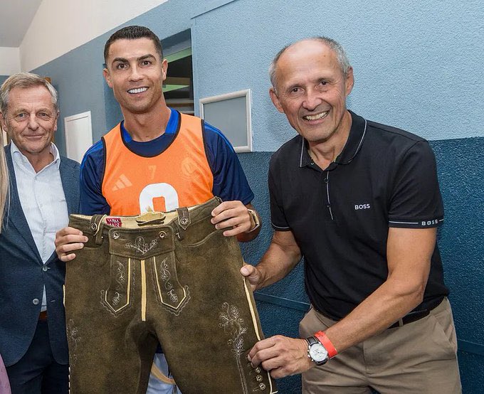 Ronaldo receives a special Austrian gift