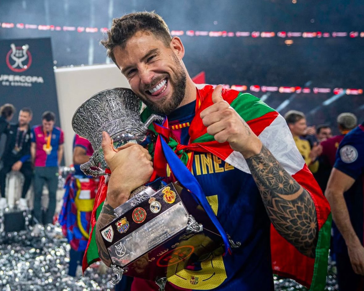 سر رحيل مدافع برشلونة مجانًا