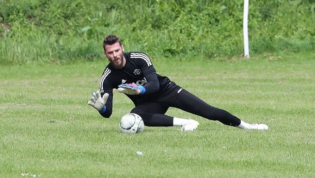 De Gea knocks on Manchester United's doors