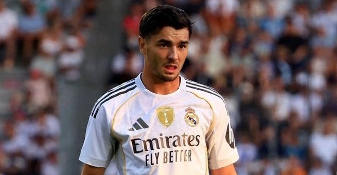 ريال مدريد يحسم مستقبل دياز