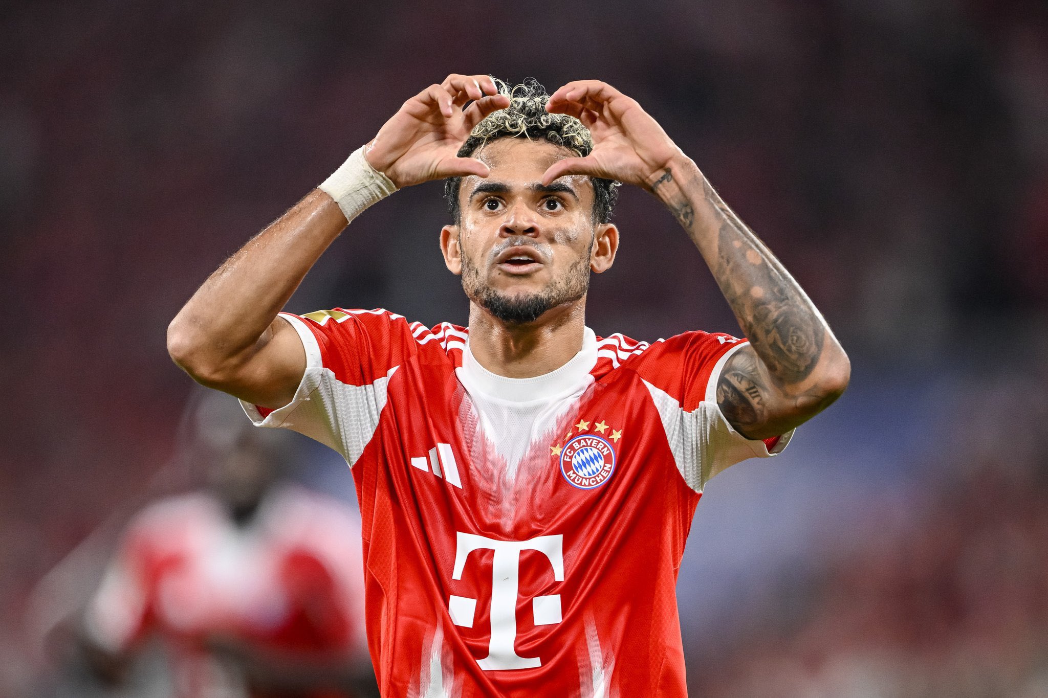 لويس دياز كان قريبًا من السيتي ولكن!
