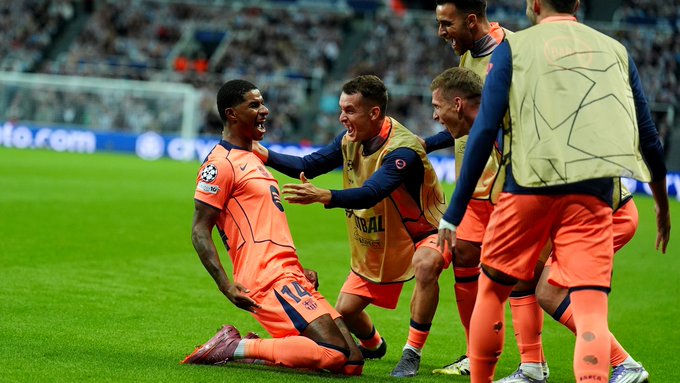 برشلونة يتخطى نيوكاسل بثنائية راشفورد