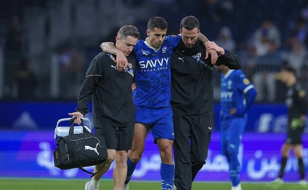 الهلال يُعدل قائمته ويُضحي بكانسيلو