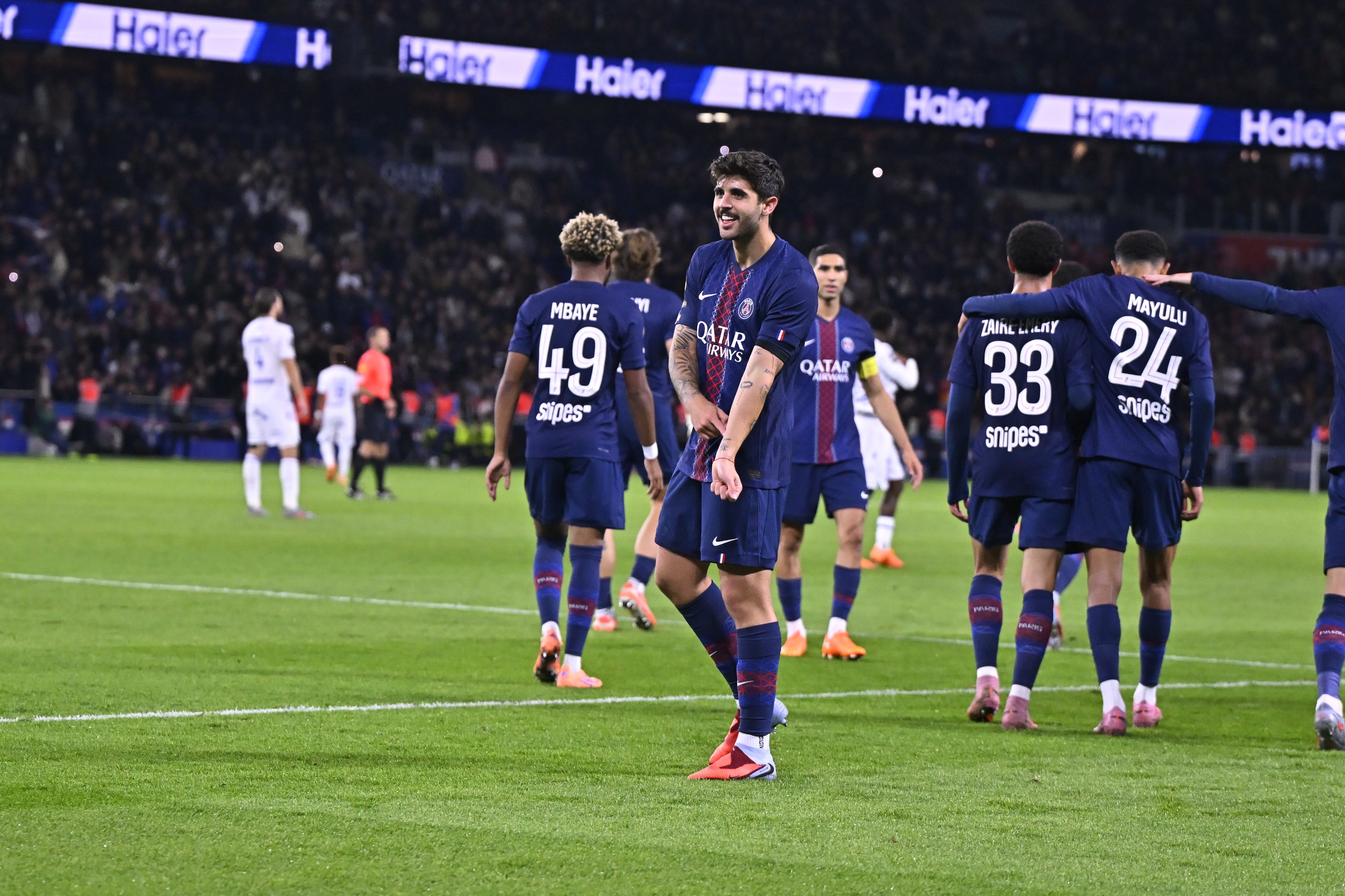 باريس يعود للإنتصارات في الدوري