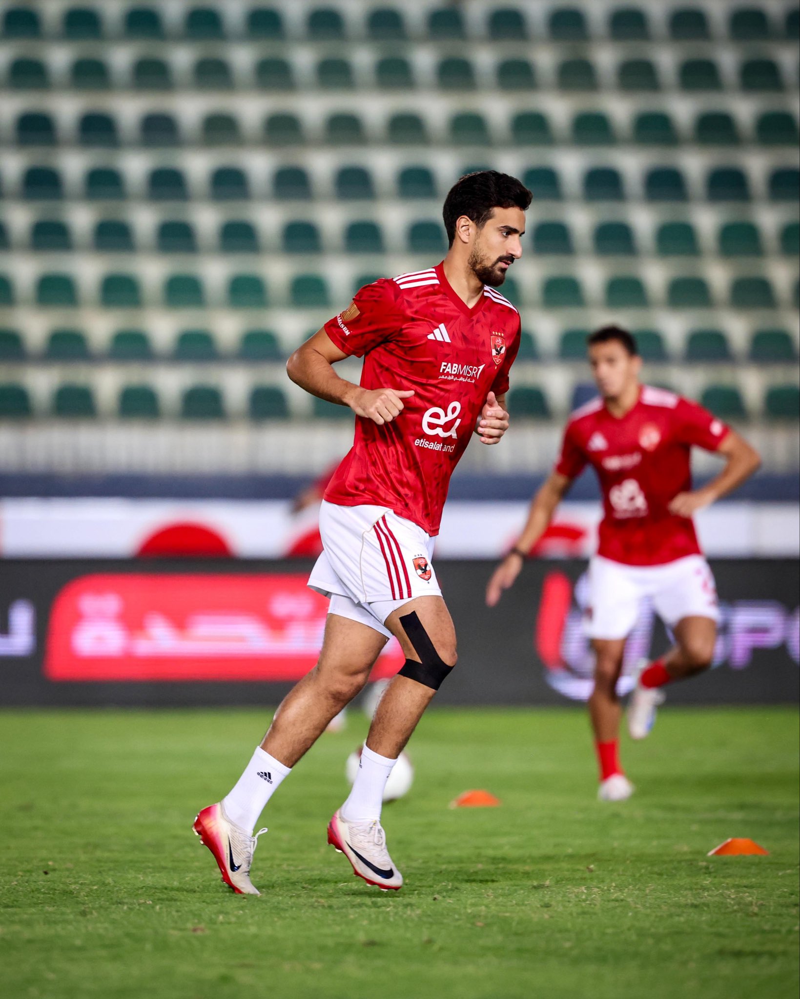 استبعاد بن رمضان من قائمة الأهلي للإصابة