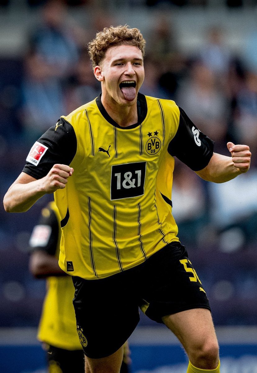 Dortmund star prefers representing Algeria over Germany