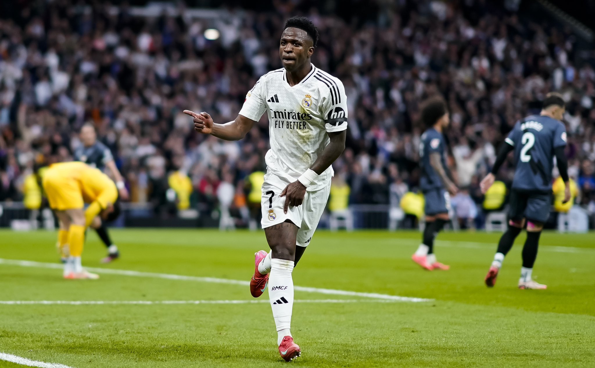 Latest developments regarding Vinicius' contract renewal with Real Madrid
