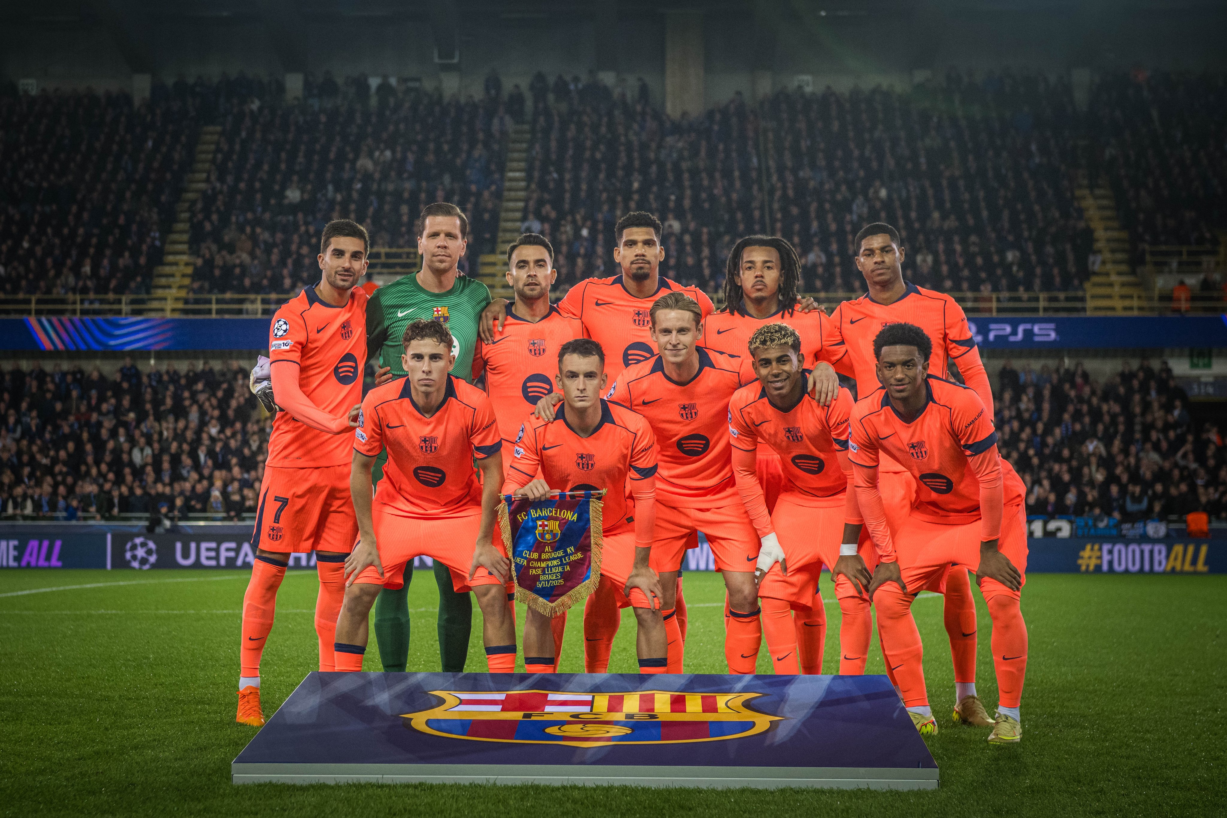 أخطاء الدفاع الكارثية تهدد موسم برشلونة