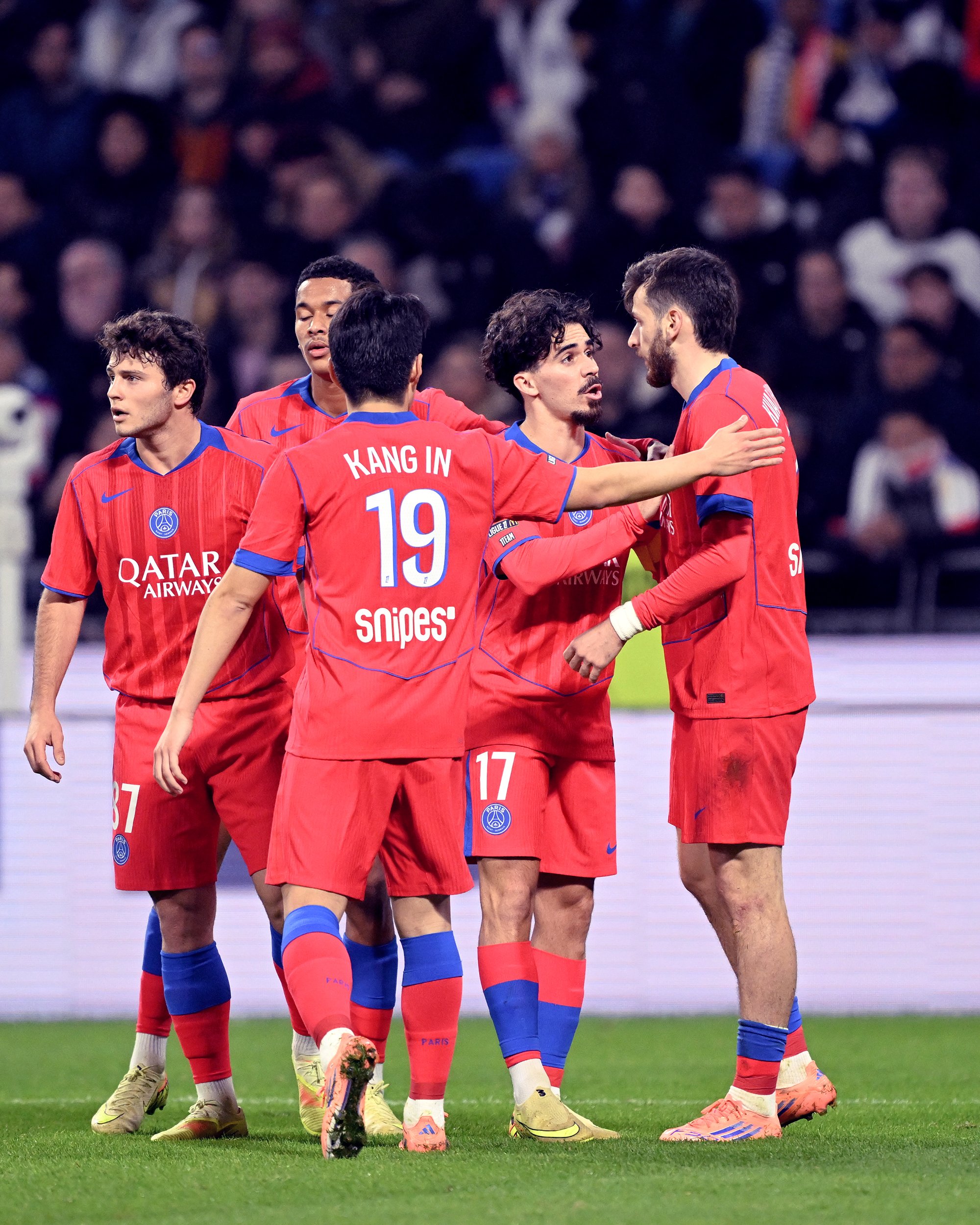 بفوز قاتل ضد ليون.. باريس يستعيد الصدارة 