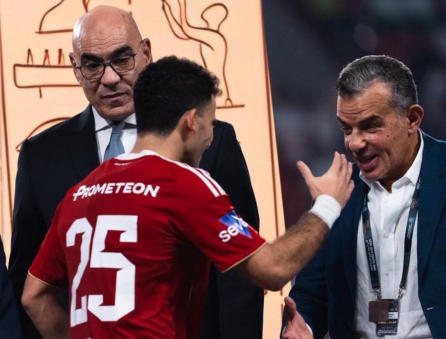 نائب الزمالك يفتح النار على الأهلي بسبب زيزو