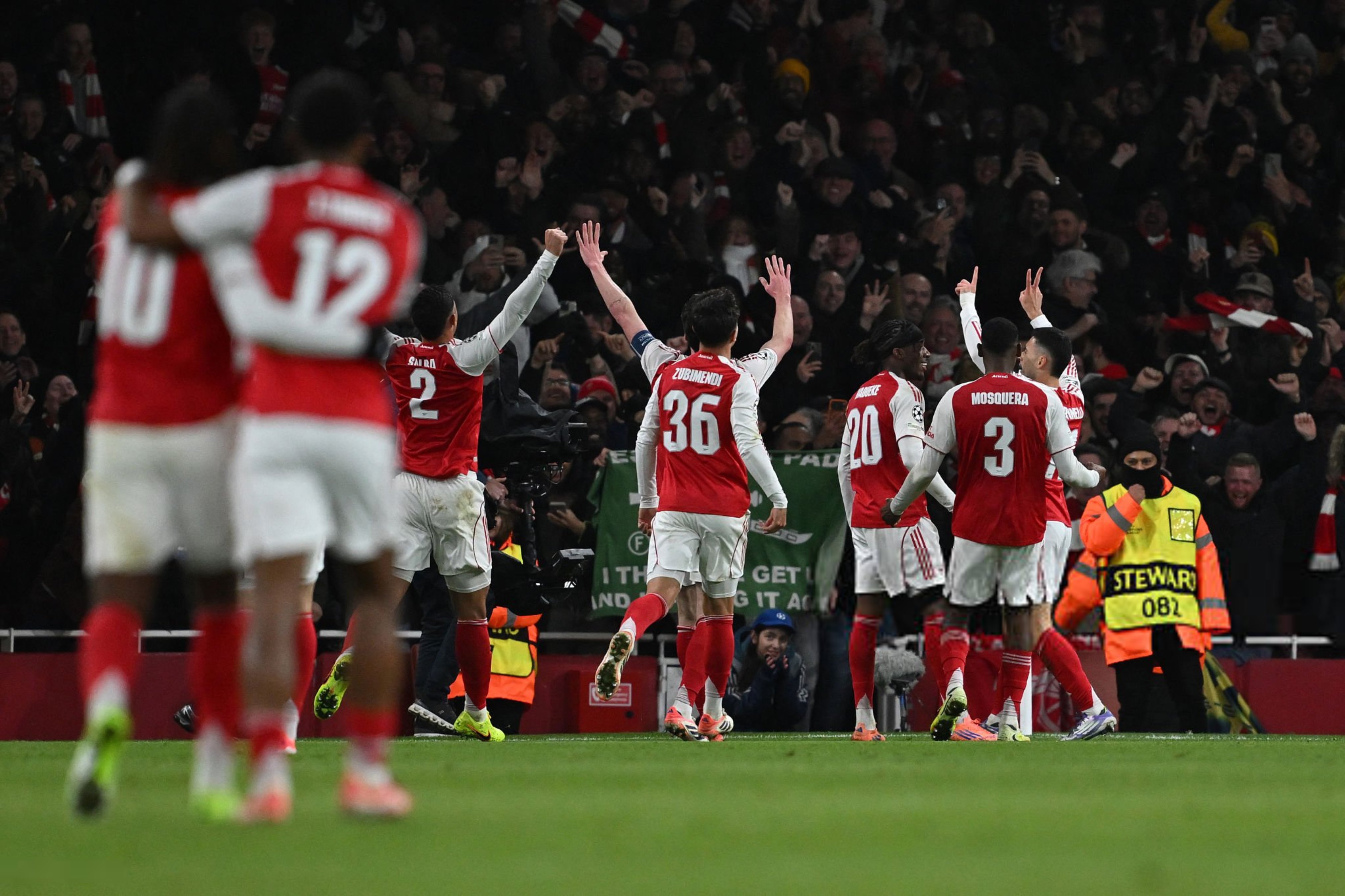 أرسنال يهز هيبة البافاري في دوري الأبطال