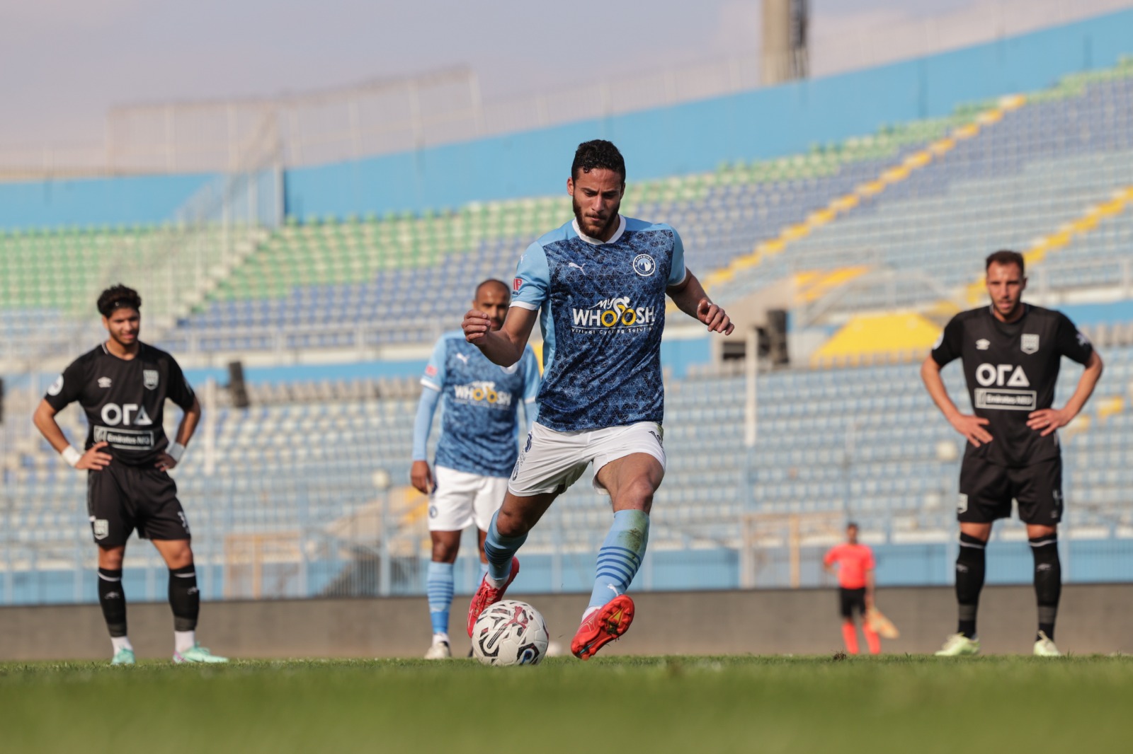 هل فسخ بيراميدز عقد رمضان صبحي؟