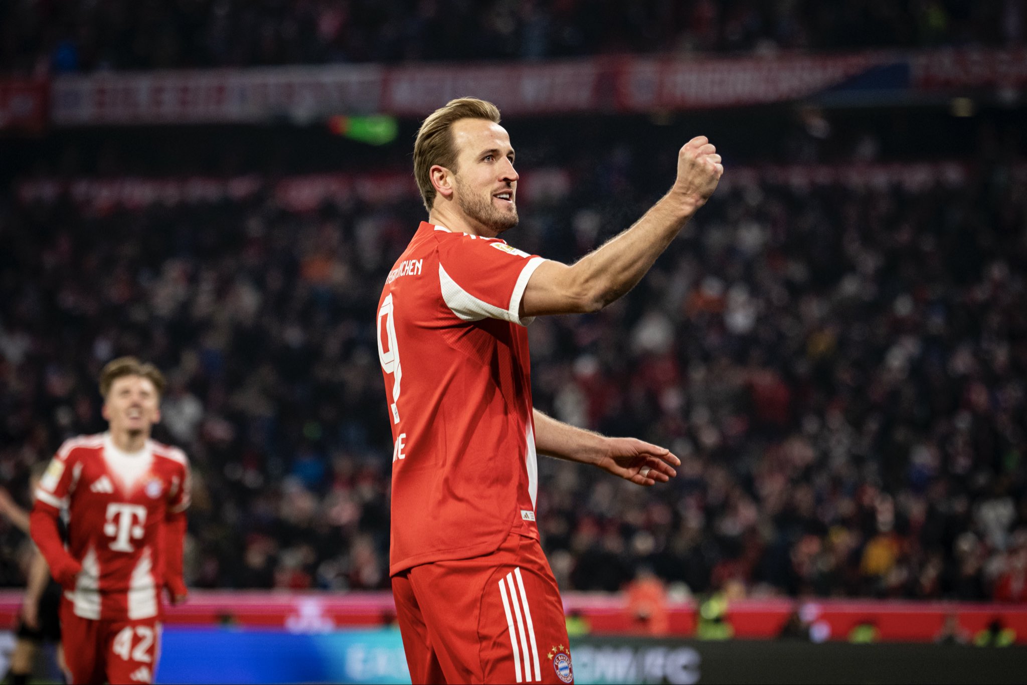 هونيس يلمح لاقتراب تجديد عقد هاري كين