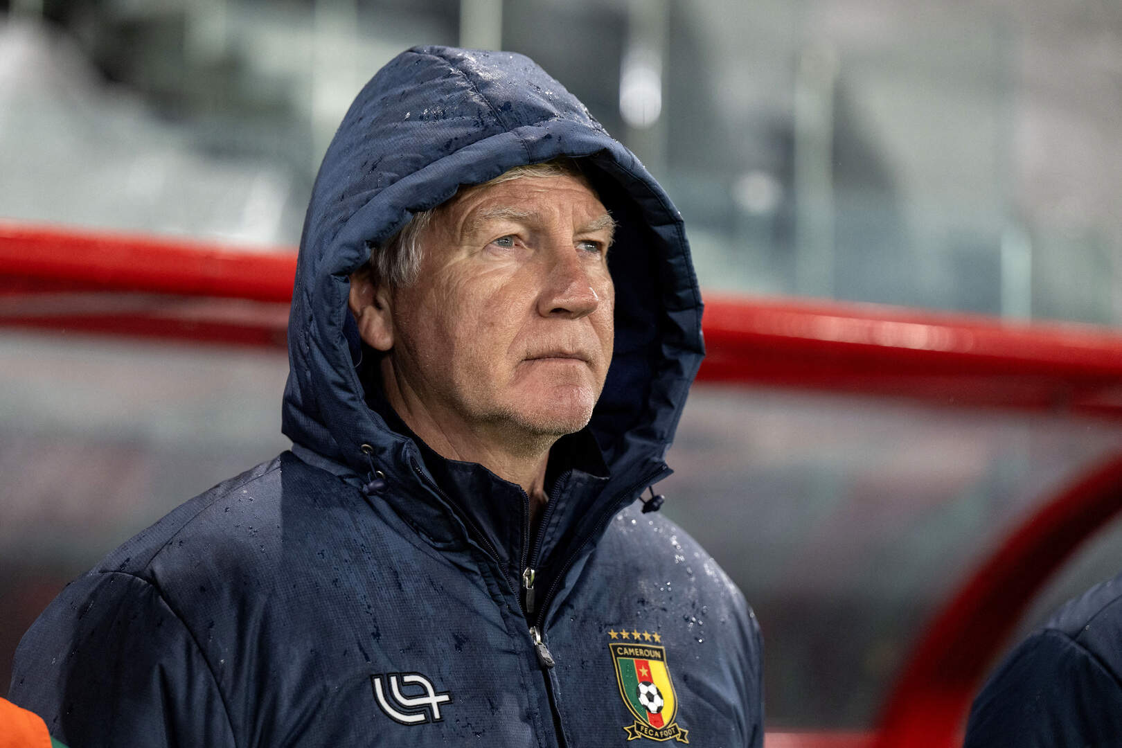 إقالة مدرب الكاميرون قبل كأس إفريقيا بـ20 يومًا!