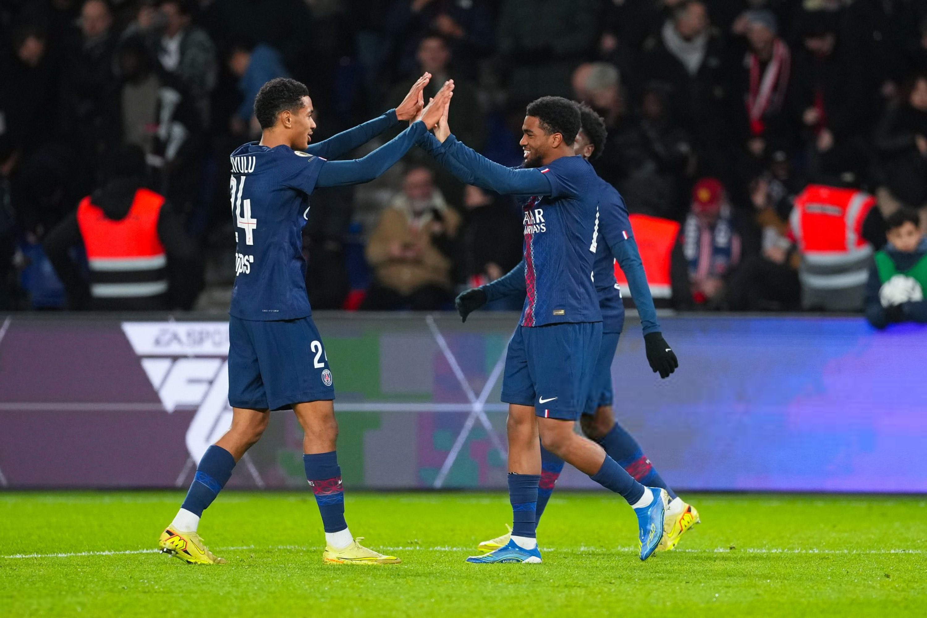 باريس يدمر رين بخماسية في الدوري الفرنسي