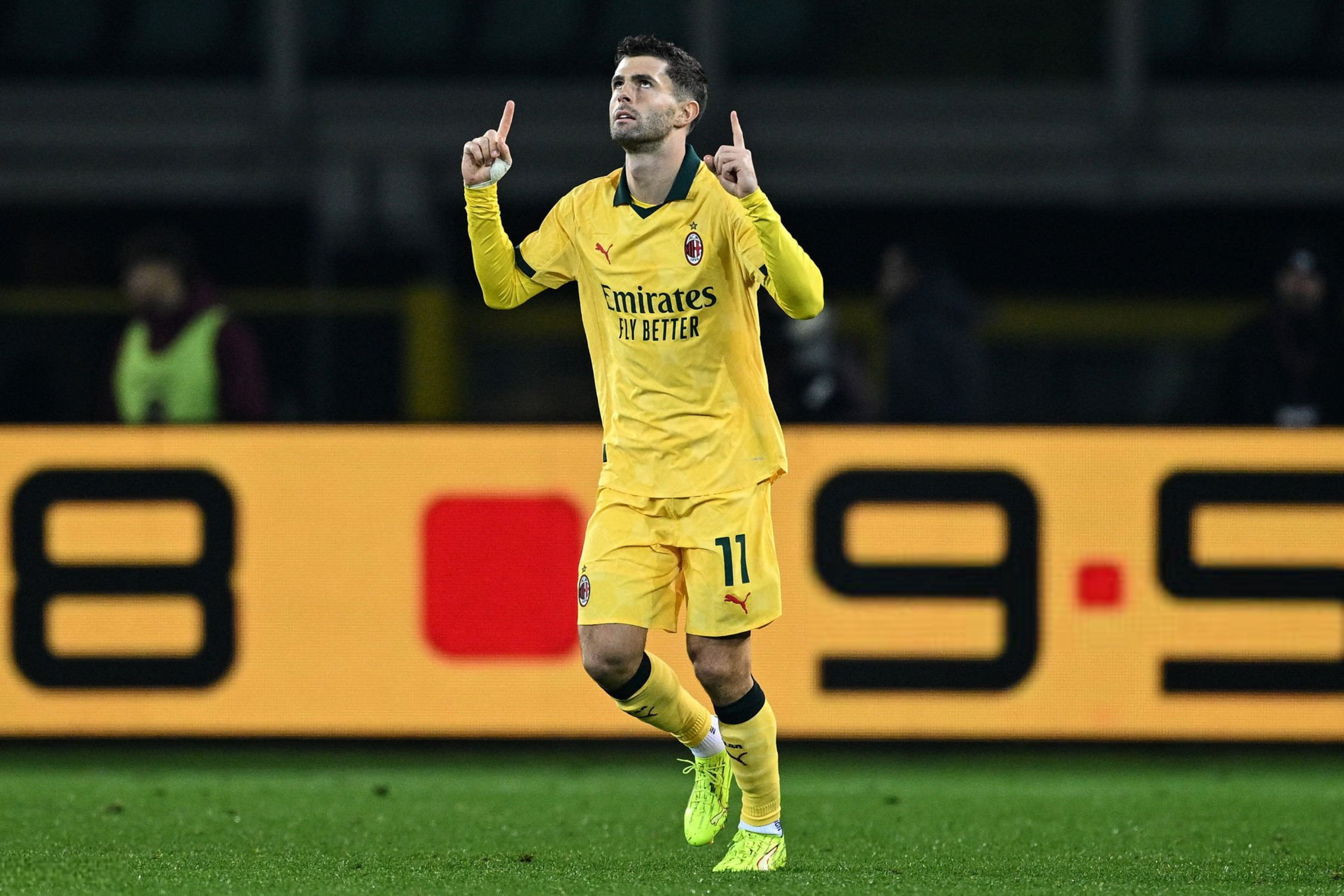 ميلان يقلب الطاولة على تورينو ويتصدر الكالتشيو 