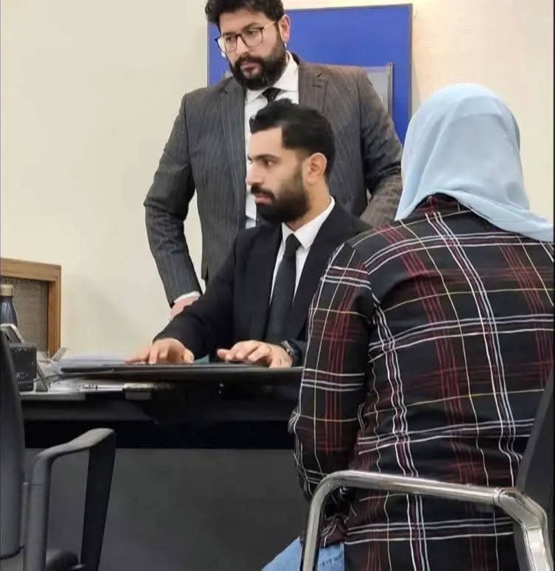 Mohamed Salah's brother... a bank employee sparks controversy!