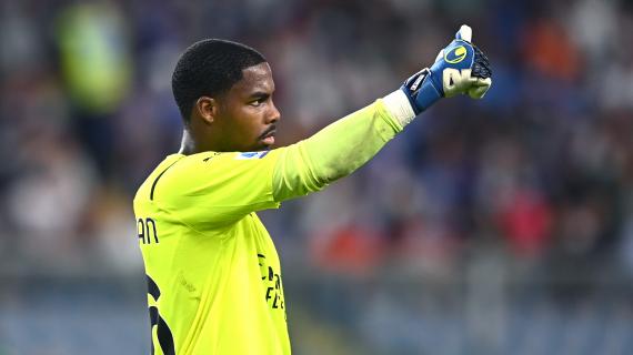 Chelsea are planning to snatch Milan's goalkeeper