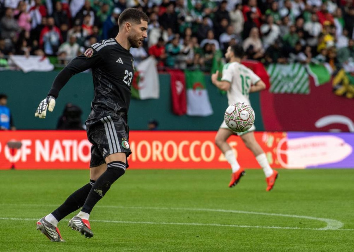 زيدان: عندما يبتسم الحارس.. تفوز الجزائر!