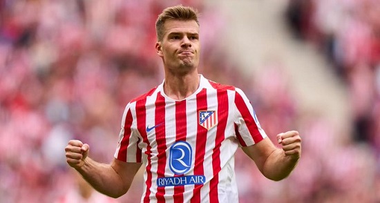 مهاجم أتلتيكو مدريد على رادار ليفربول