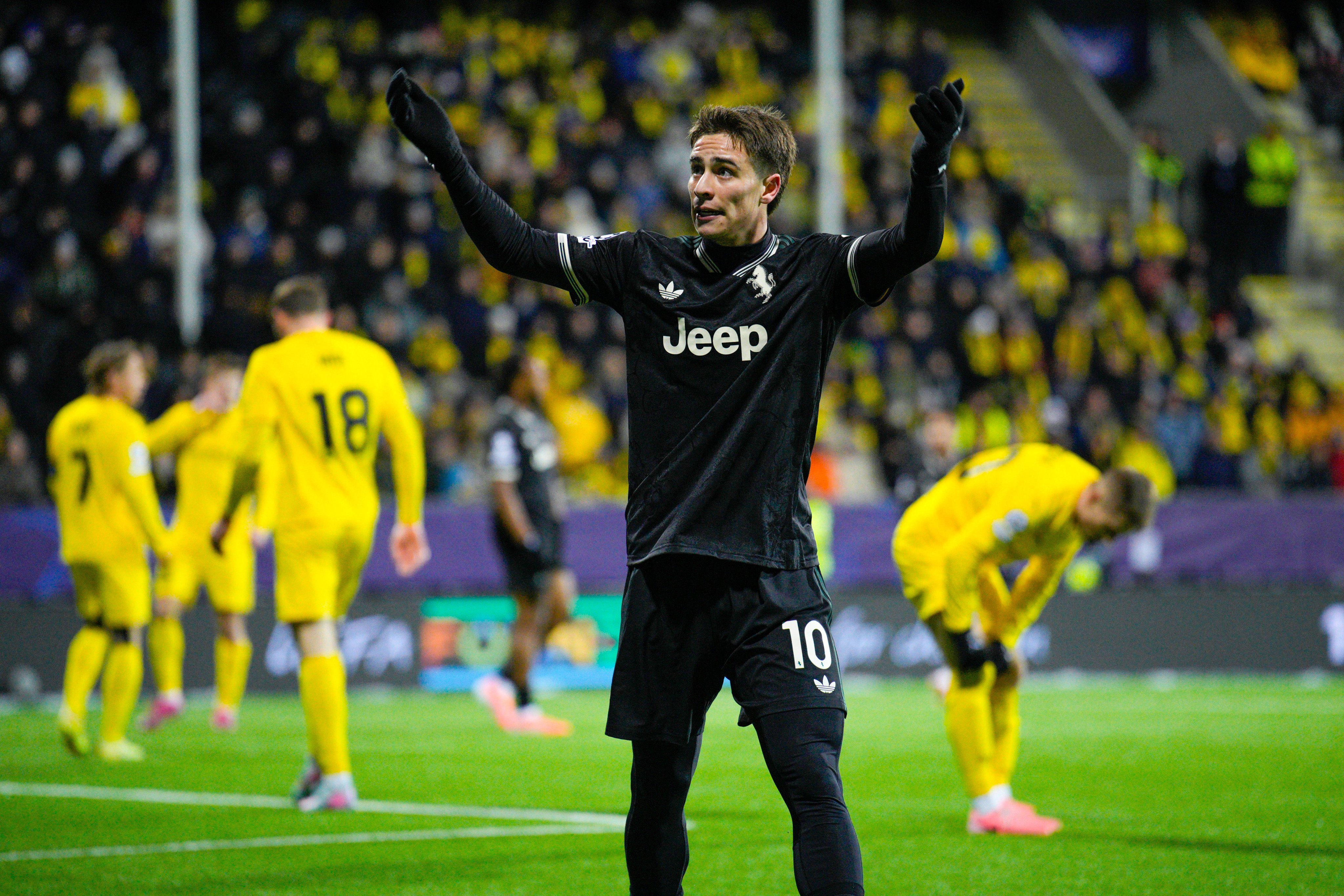 يوفنتوس يتحرك لحسم مستقبل يلديز